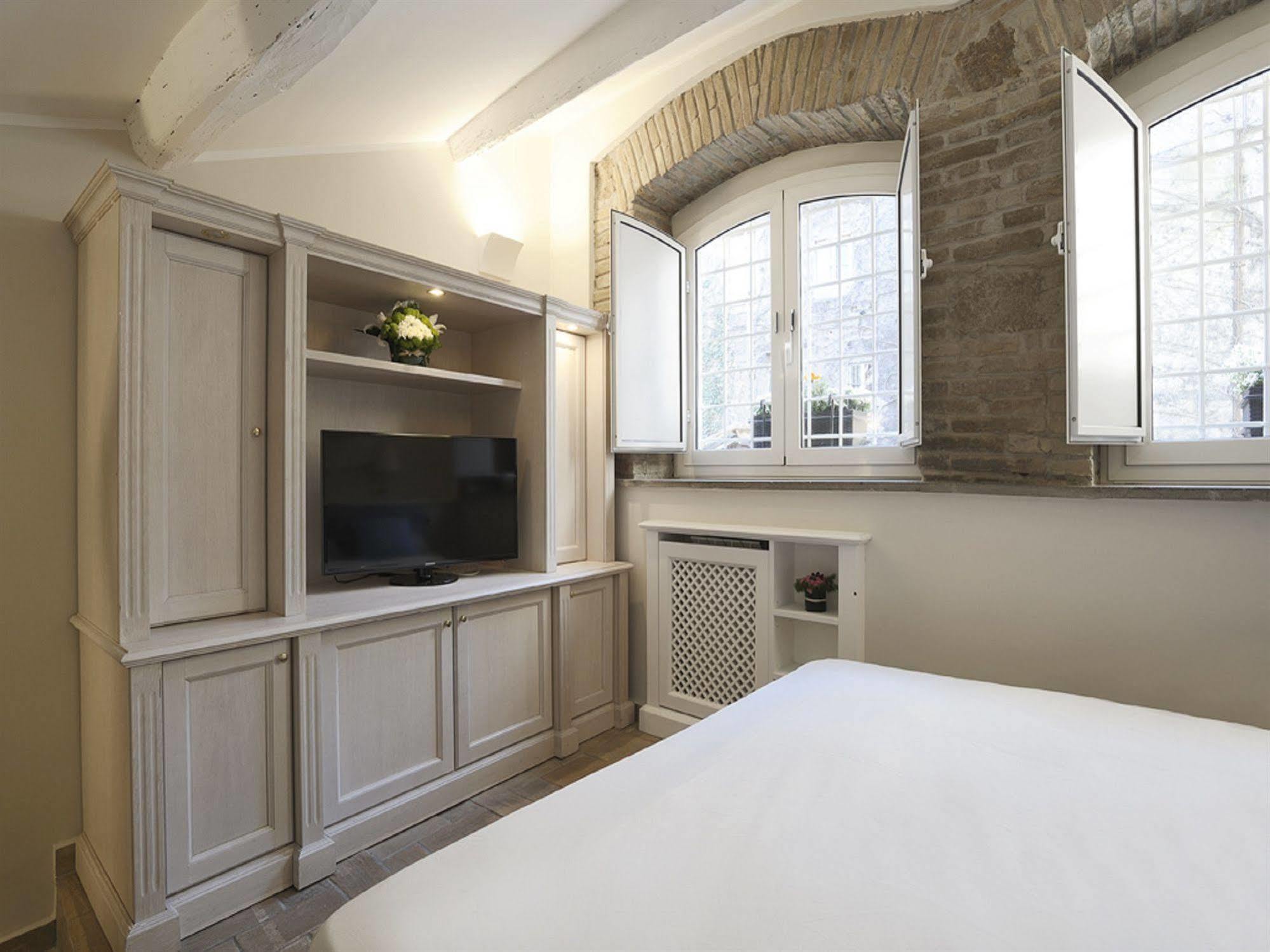 Antiche Residenze Romane Navona Екстер'єр фото